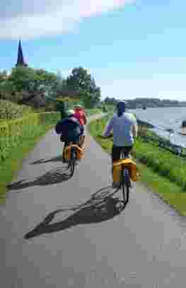 Bike & cruise from Amsterdam to Bruges
