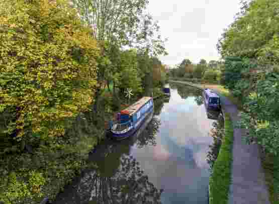 Discover the Stourport Ring on a canal boat