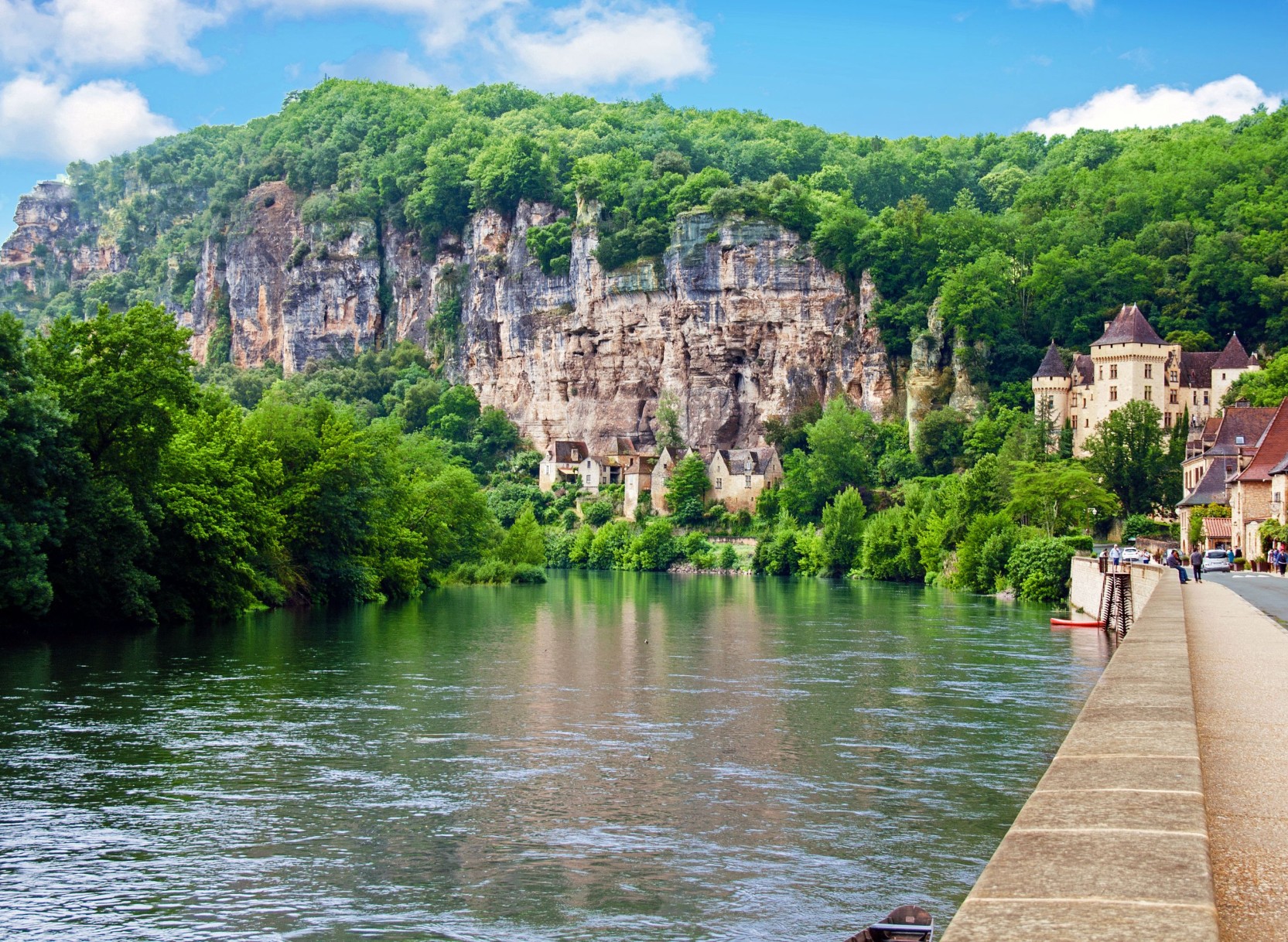 Bordeaux & Dordogne Valley:  Wine & History