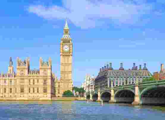 Discovering London on foot:  a Walking Tour itinerary