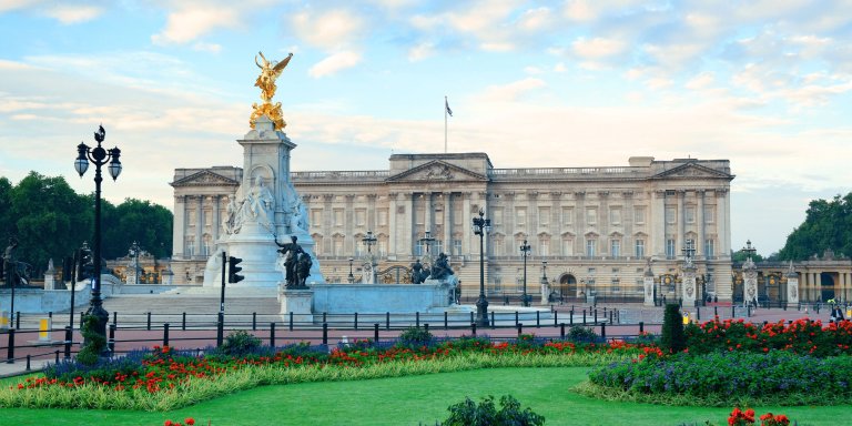 Buckingham Palace. Photo. Rabbit75_cav via canva.com.jpg