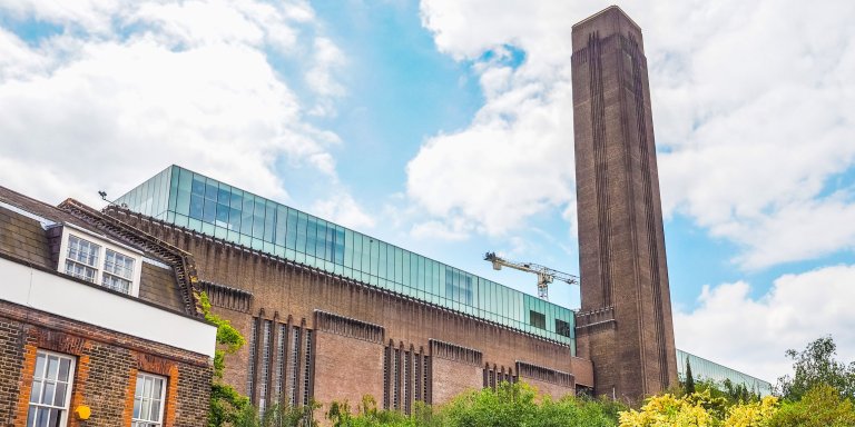 Tate Modern. Photo. Claudio Divizia via canva.com.jpg