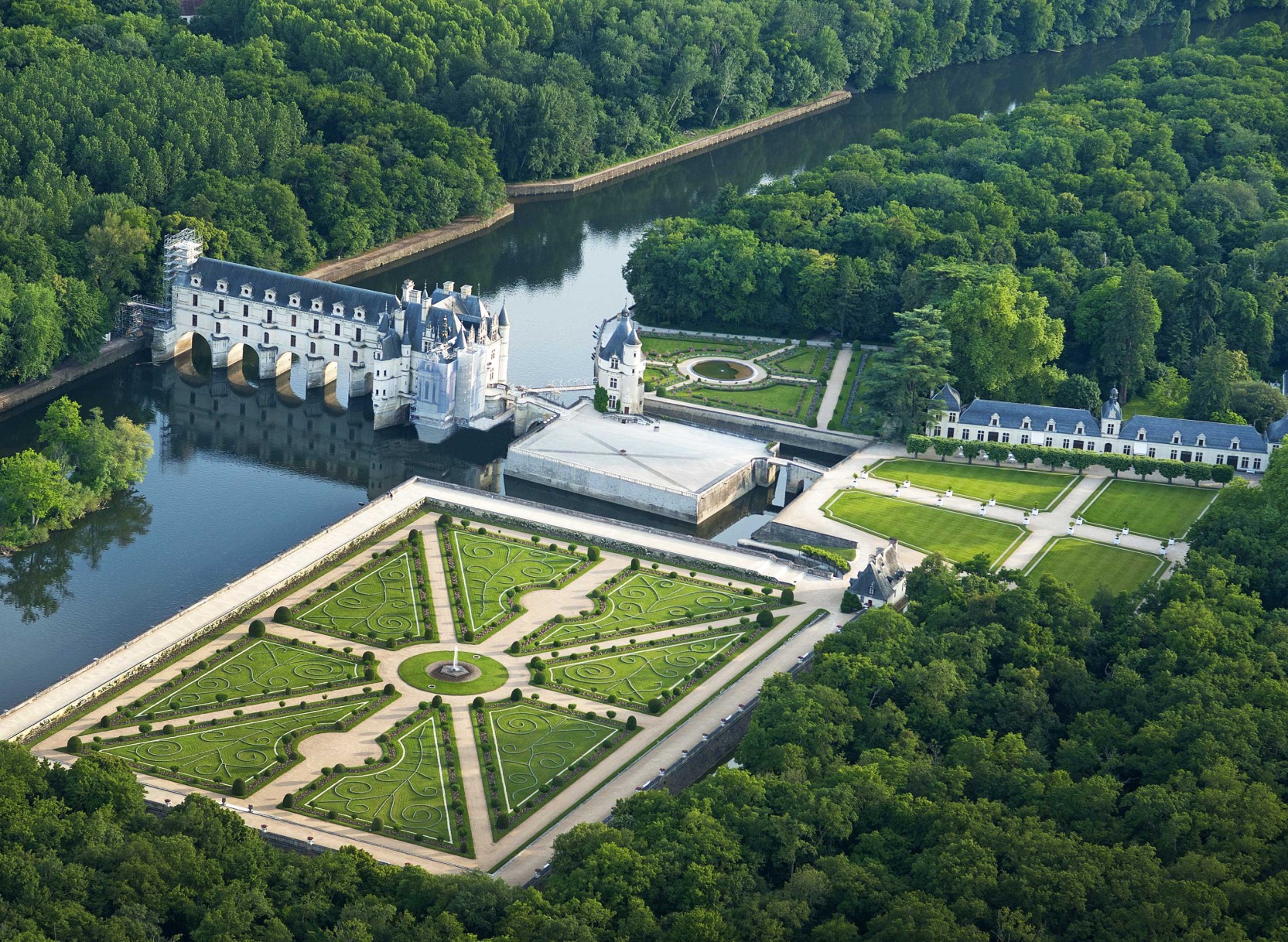 Paris & Loire Valley Castles Tour